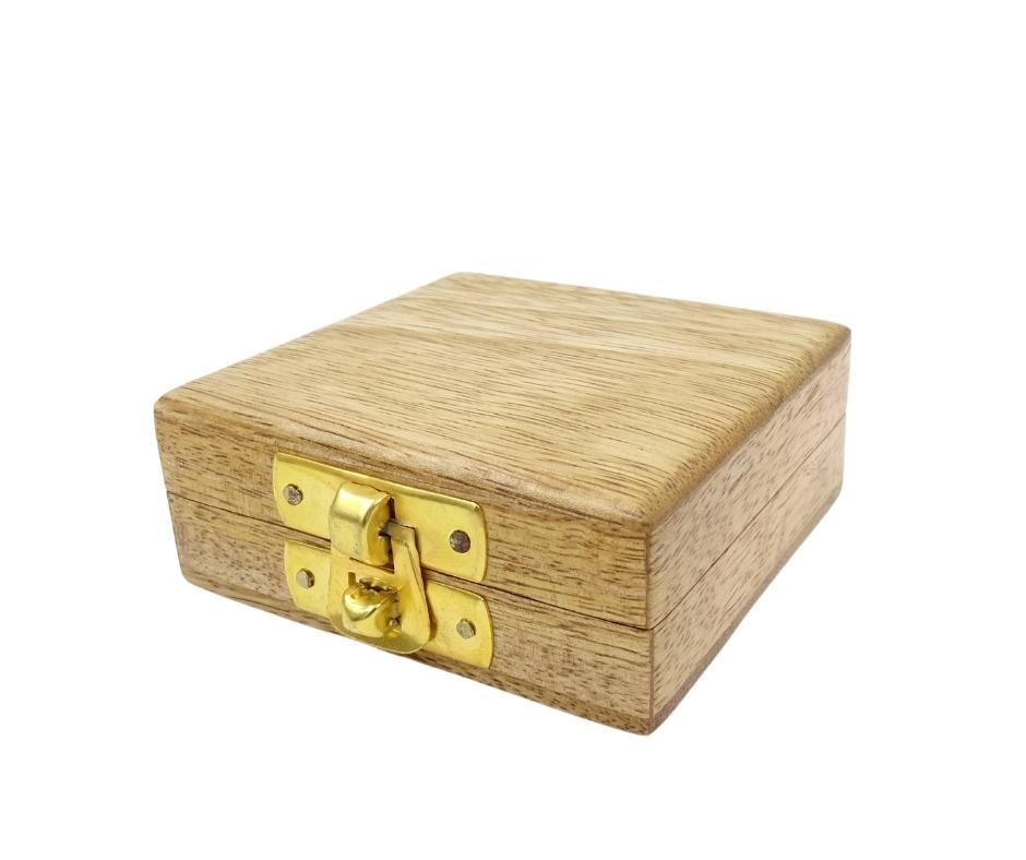 Ship's Wheel Keychain BN-2156 in a Wooden Box