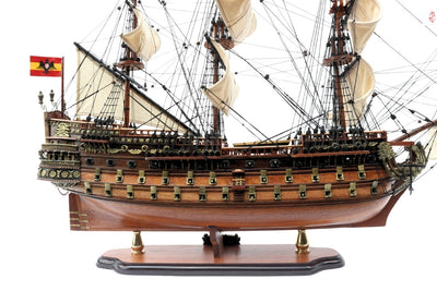 San Felipe sailing ship model 80cm, with the option of personalization by engraving