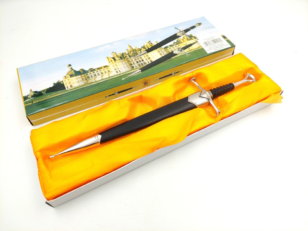 35 cm Medieval Knight’s Dagger Replica Made of Stainless Steel with Decorative Scabbard