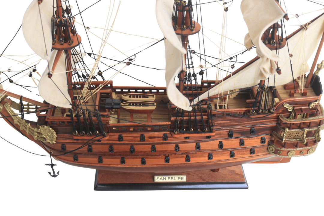 Exclusive San Felipe sailing ship model - SF4, with the option of personalization by engraving