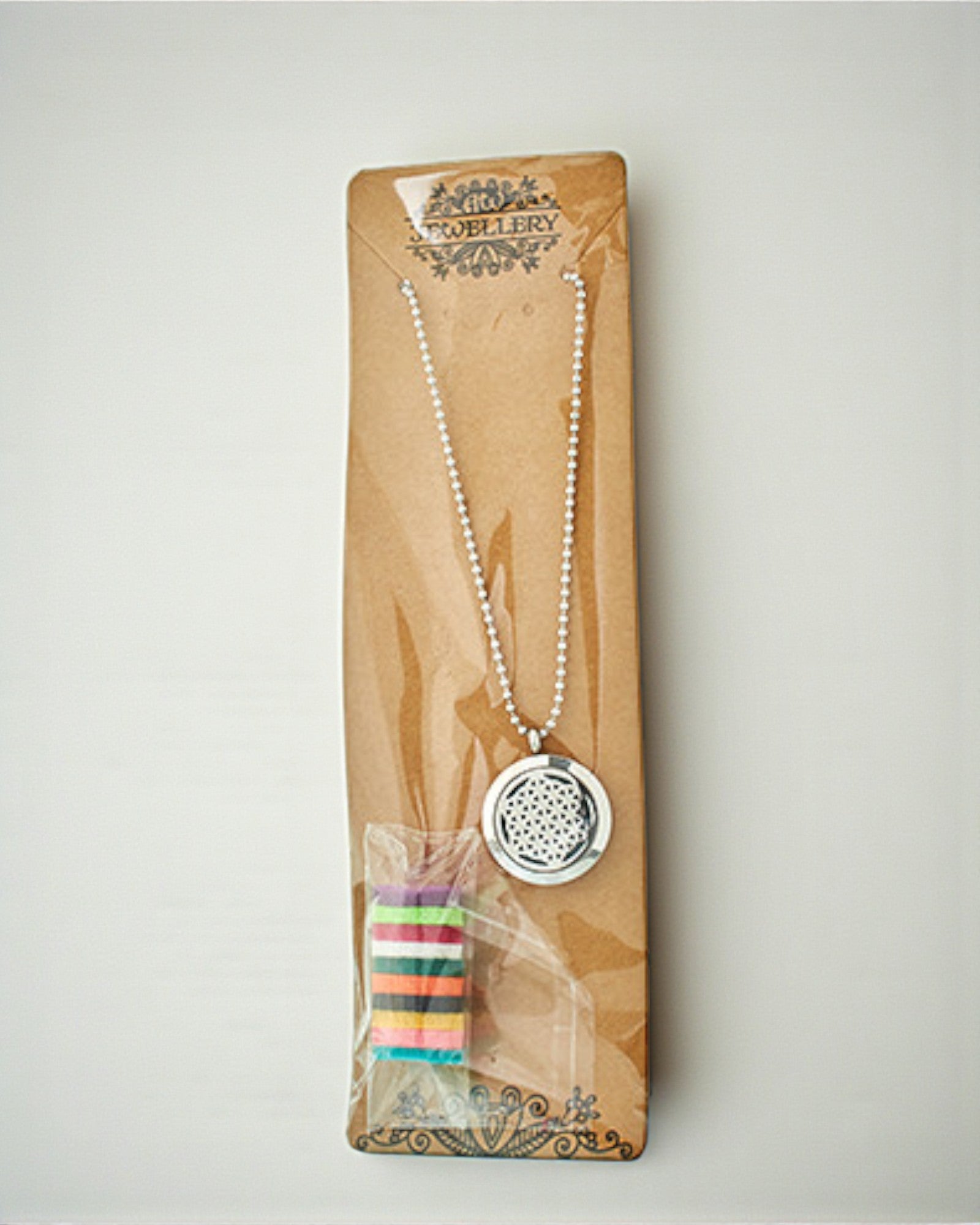 AromaTree Harmony – Aromatherapy Necklace Tree of Life 25 mm