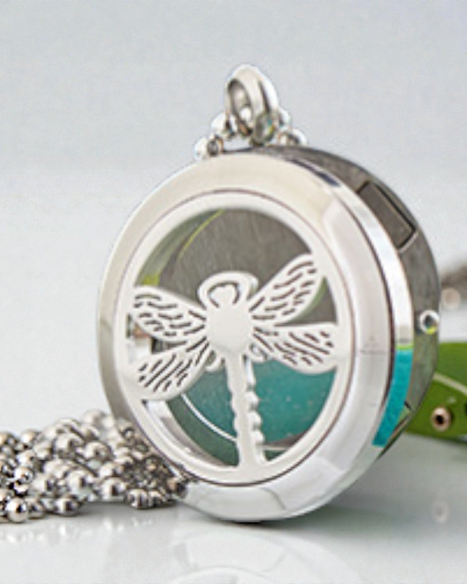 Aromalife Dragonfly Spirit Necklace – Dragonfly Scent Locket 25 mm