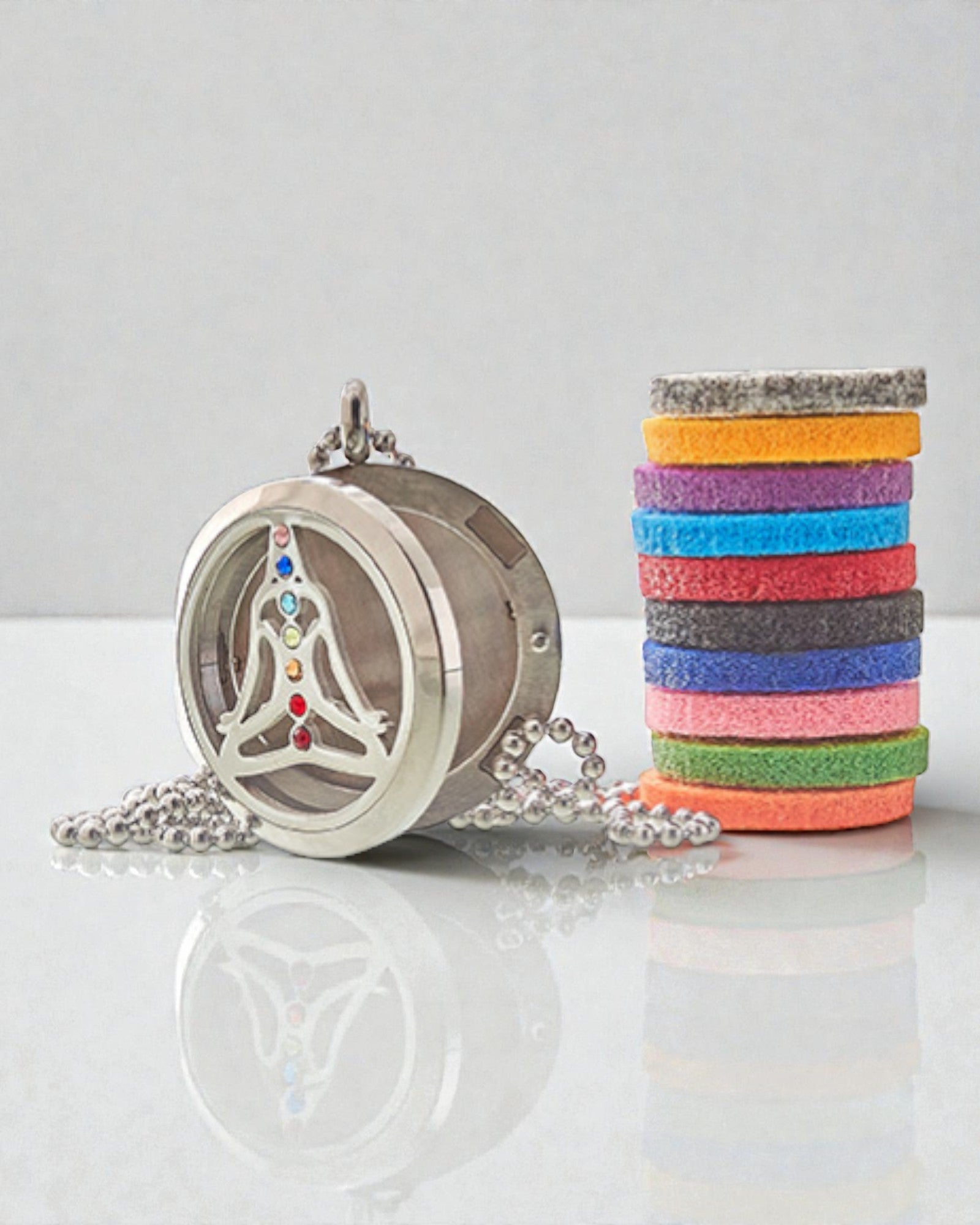 ZenAura – Aromatherapy Necklace Yoga Chakra 30 mm