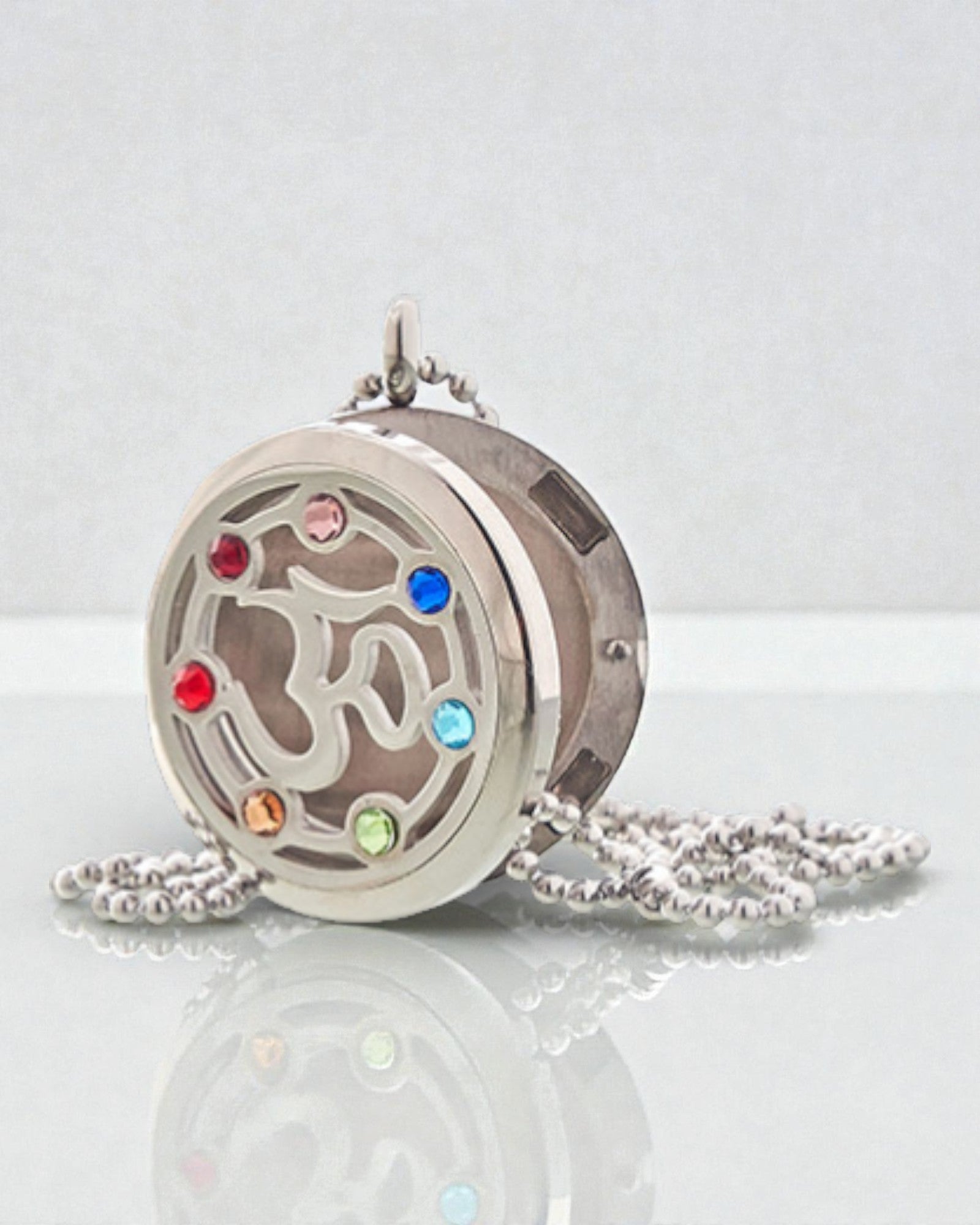 Aromalife Chakra OM Necklace – Secret Scent Locket 30 mm