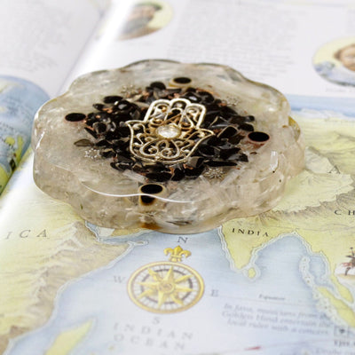 Orgonite Desk Power Pack Hamsa with Selenite