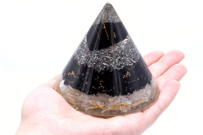 Orgonite Horse with Selenite and Black Tourmaline - Elegant Decoration Height 90 mm, Polyester Resin, Protection Against Electromagnetic Pollution