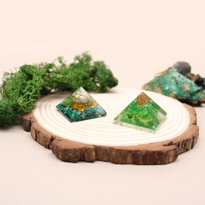 Small Orgonite Pyramid 25mm with Green Gemstones and Copper