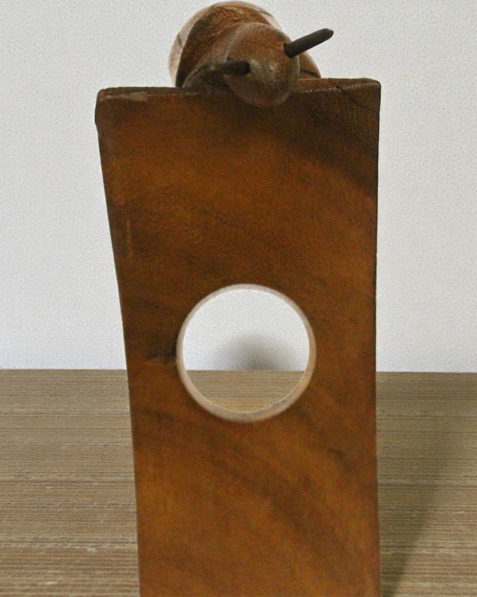 Sommelier’s Snail – Hand-Carved Balancing Wine Bottle Holder Made of Suar Wood