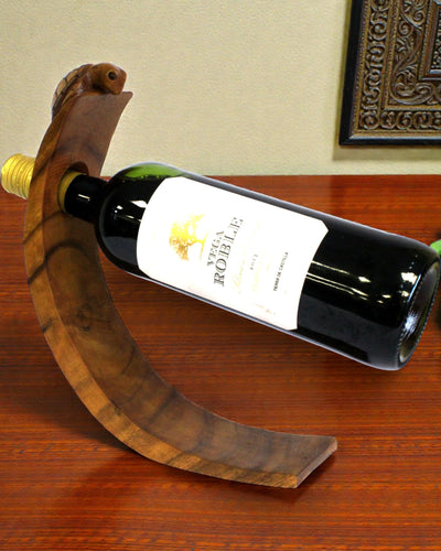 Tortu Balance – Hand-Carved Balancing Wine Holder in the Shape of a Turtle