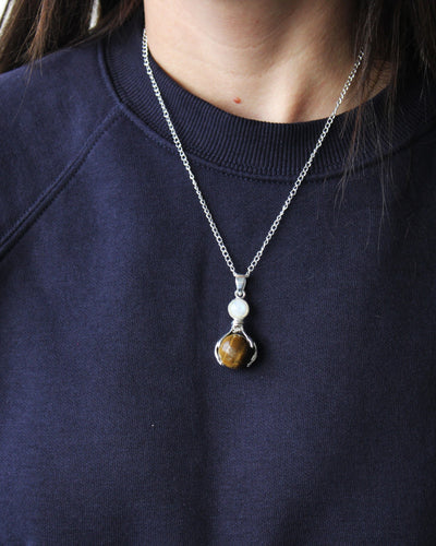 Amethyst Hands – Amethyst Pendant of Healing Hands