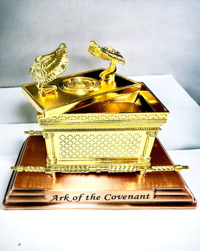 Replica of the Gilded Ark of the Covenant, Decorative Ark Figurine with Copper Stand, Jerusalem Inspiration, 18x10x12 cm