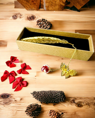 Creative Metal Bookmark Retro Vintage Bookmark - Feather and Butterfly in Baroque Style