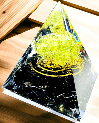 Orgonite Reiki Pyramid with Natural Crystals - Decorative Symbol of Chakra Energy Balance