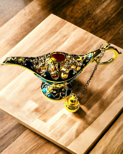 Small Handcrafted Aladdin Lamp - Metal Artistic Handicraft for Home Decoration, engraving