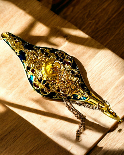 Small Handcrafted Aladdin Lamp - Metal Artistic Handicraft for Home Decoration, engraving