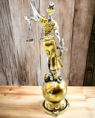 Goddess of Justice Statuette – Artistic Shelf Decoration, Resin Craft, personalization with engraving