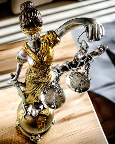 Goddess of Justice Statuette – Artistic Shelf Decoration, Resin Craft, personalization with engraving