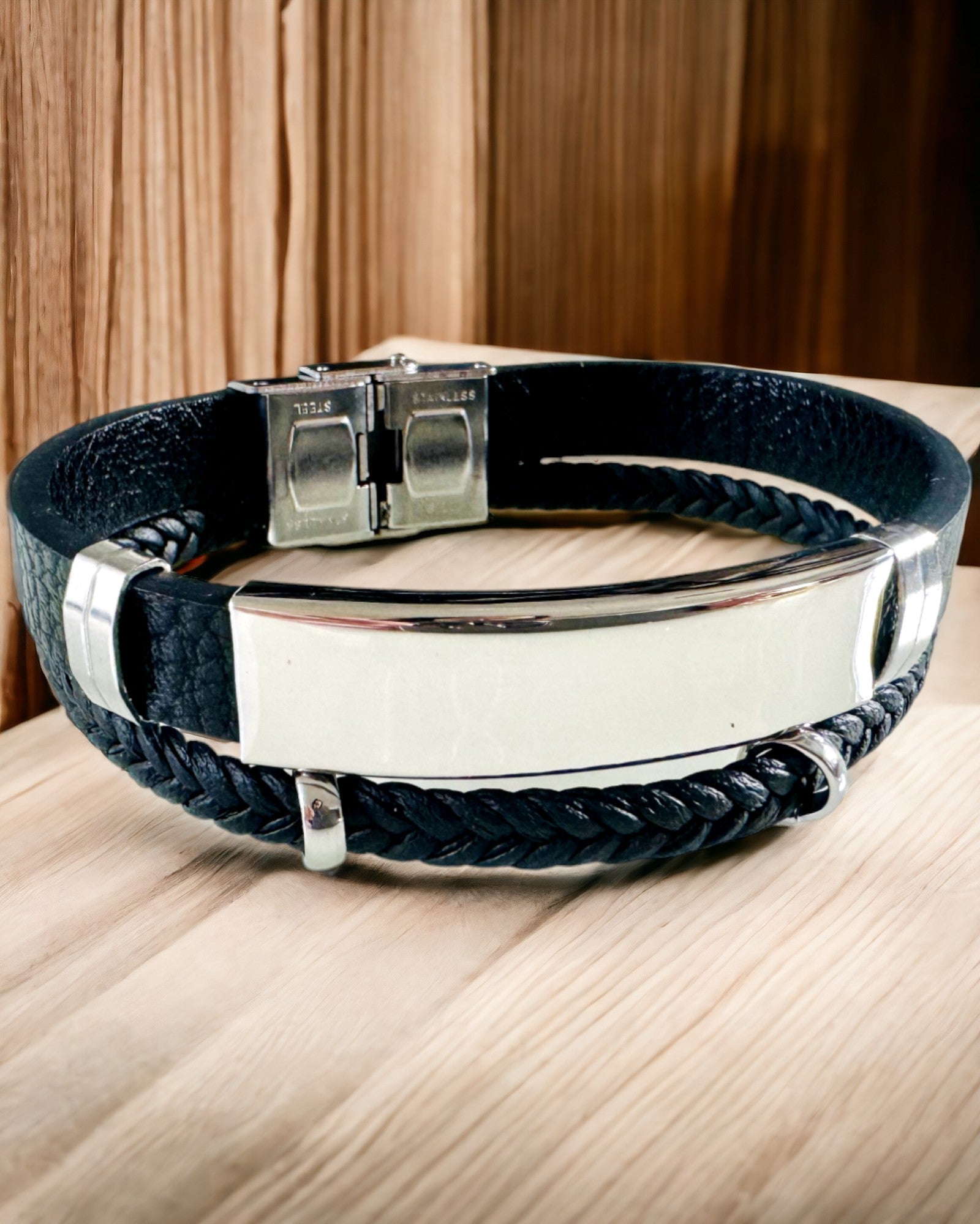 Men's Bracelet with PU Leather and Stainless Steel with Engraving Option – Available in Two Color Variants