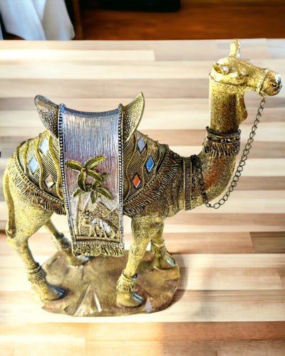Statuette Desert Wanderer Decorative Camel made of Resin with Engraving Option