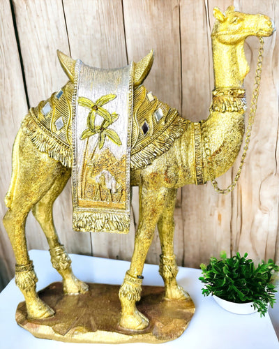 Statuette Desert Wanderer Decorative Camel made of Resin with Engraving Option