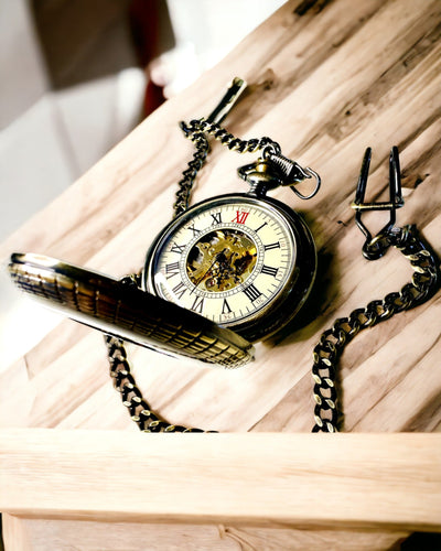 Pocket watch with visible mechanism – personalization option through engraving