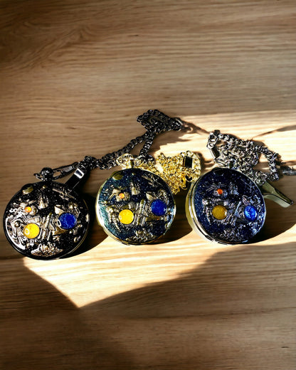 Pocket watch "Astrum Temporis" - Black frame. Customizable with engraving.