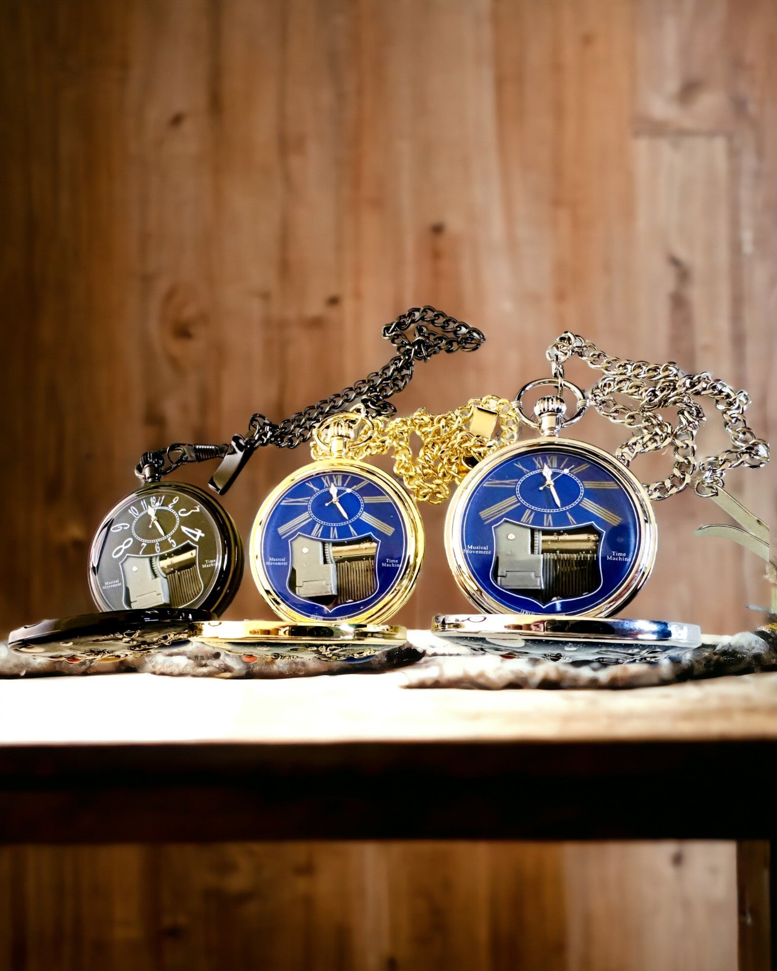 Pocket watch "Astrum Temporis" - Black frame. Customizable with engraving.
