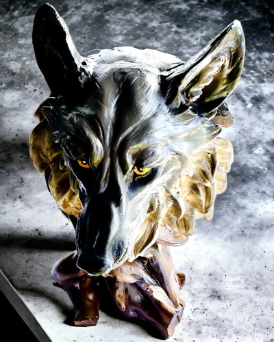 "Wolf Spirit" – Decorative Figurine with Personalization Option via Engraving, Ideal as a Gift