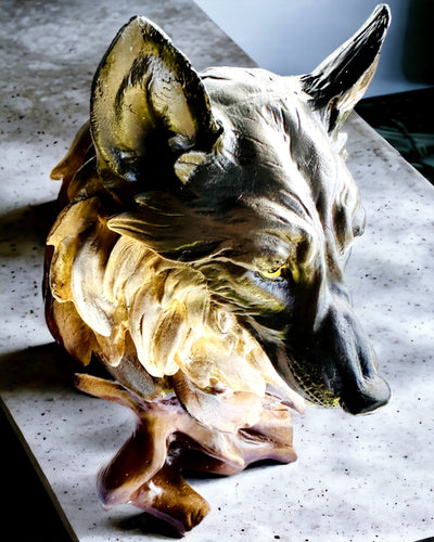 "Wolf Spirit" – Decorative Figurine with Personalization Option via Engraving, Ideal as a Gift