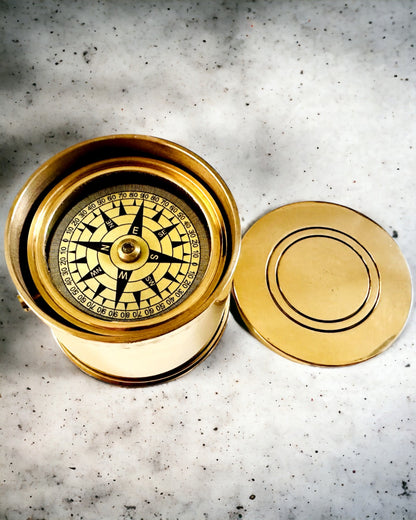 Traveler's Compass "Sunrise Drum" – with personalization option by engraving