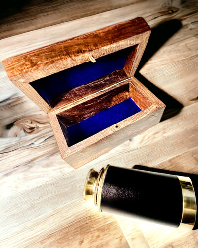 Traveler's Paradise Magnifying Glass – Handicraft - personalization with engraving