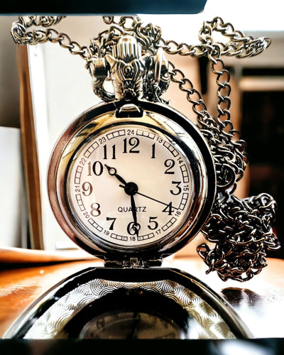 "Starry Cat" Pocket Watch with Engraving Option, 2 Color Variants Available