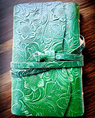 Premium Leather Notebook "Nature's Elegance" - 200 pages, 120g, notebook, sketchbook, 2 colors to choose from, personalization with engraving