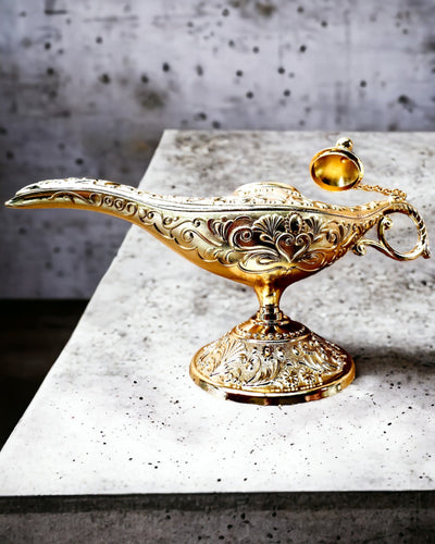 Magic Aladdin Lamp with Engraving Option - Classic Gold Variant, interwoven