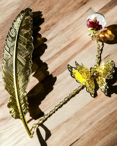 Creative Metal Bookmark Retro Vintage Bookmark - Feather and Butterfly in Baroque Style