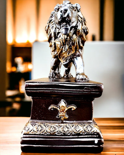 Lion Guardian – Figurine with Engraving Option