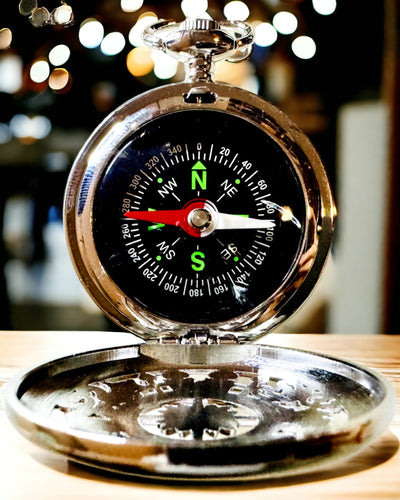 Pocket Compass Silver Color in Retro Style with Openwork Pattern – Elegant and Practical. Engraving