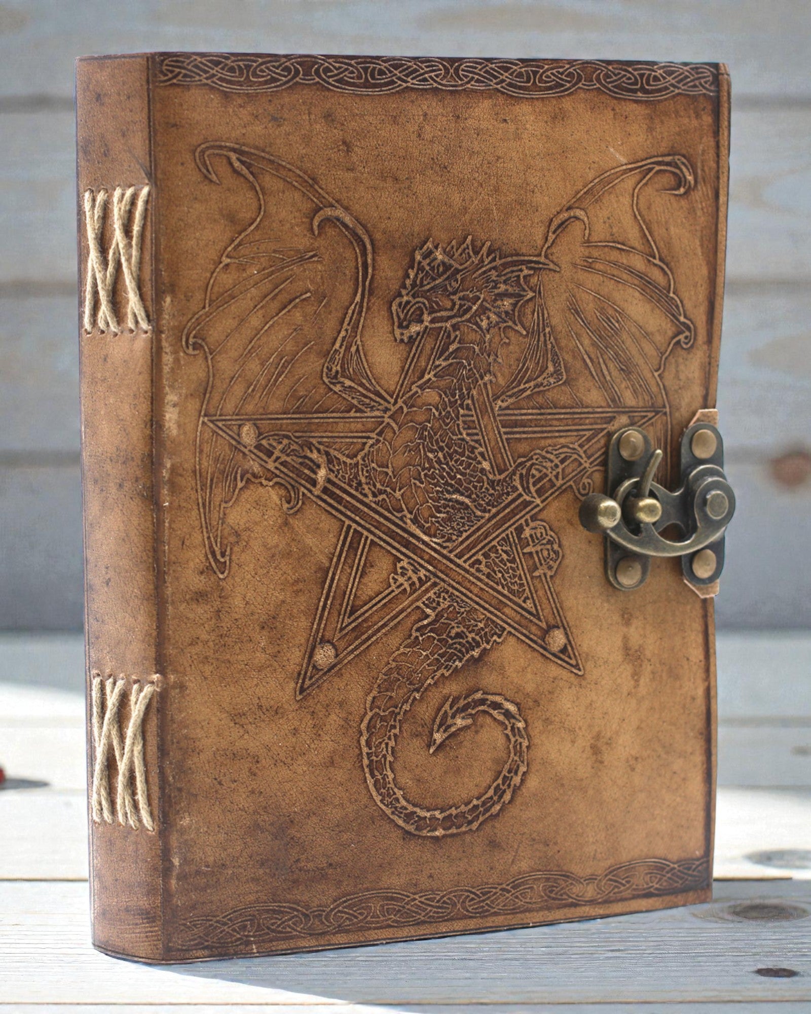 Leather Notebook Dragon Guardian of Legends – Hand-Embossed 20 × 15 cm