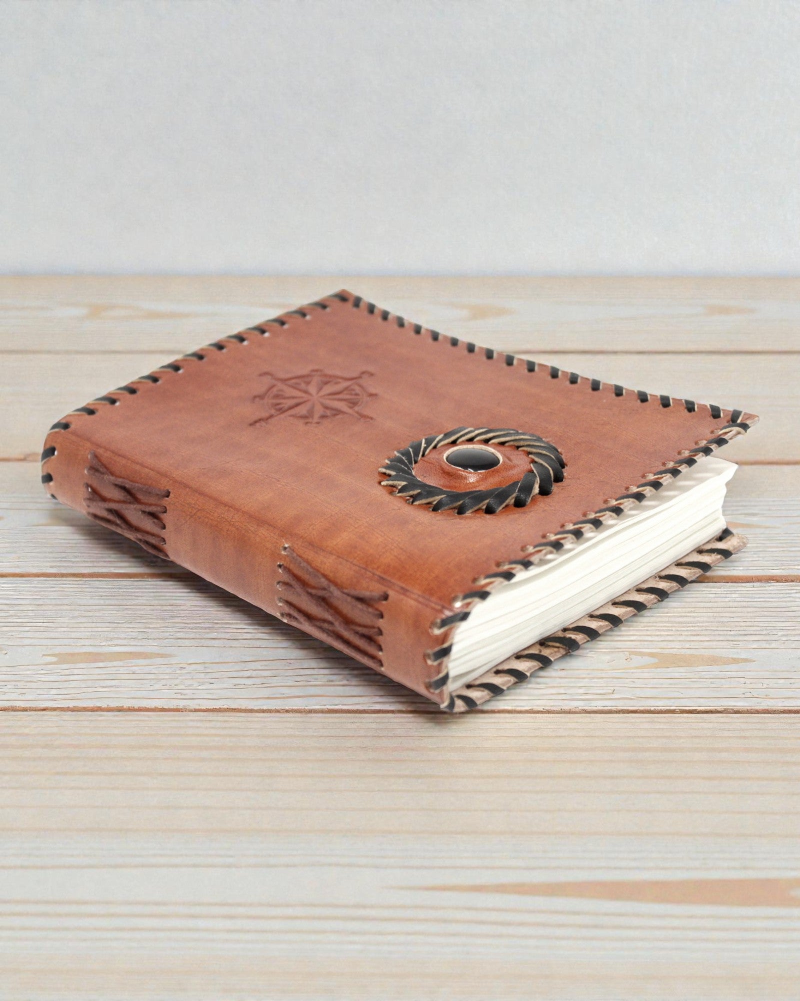 Navigator Onyx – Leather Notebook with a Black Onyx Accent and Compass