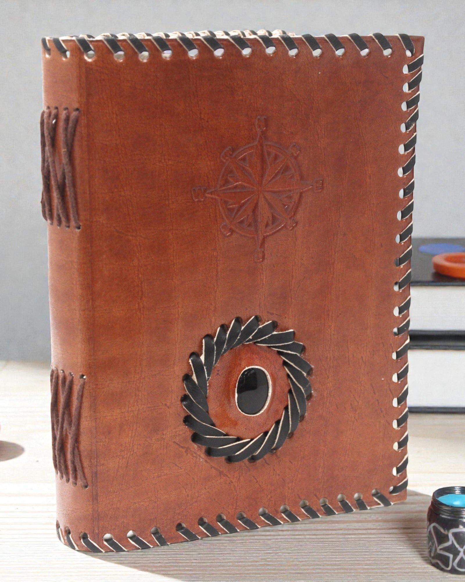 Navigator Onyx – Leather Notebook with a Black Onyx Accent and Compass