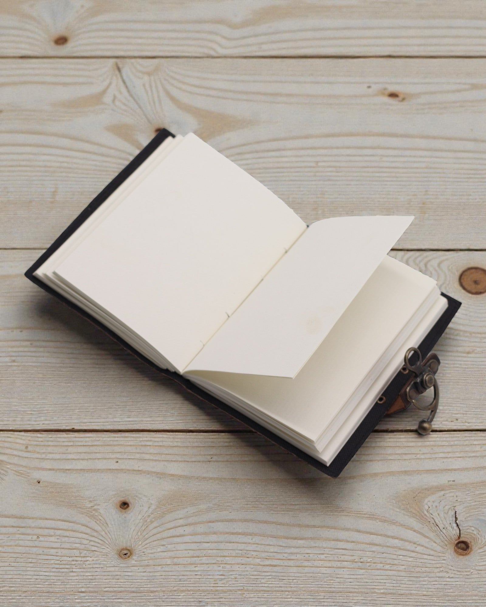 Leather Motivational Notebook Never Give Up On Your Dreams – 17,8 × 12,7 cm