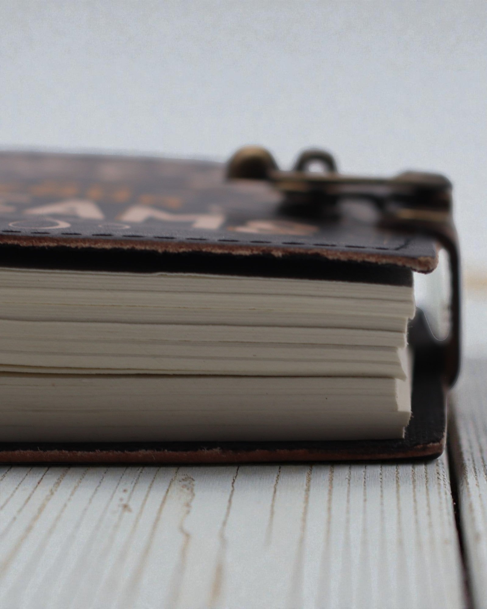 Leather Motivational Notebook Never Give Up On Your Dreams – 17,8 × 12,7 cm