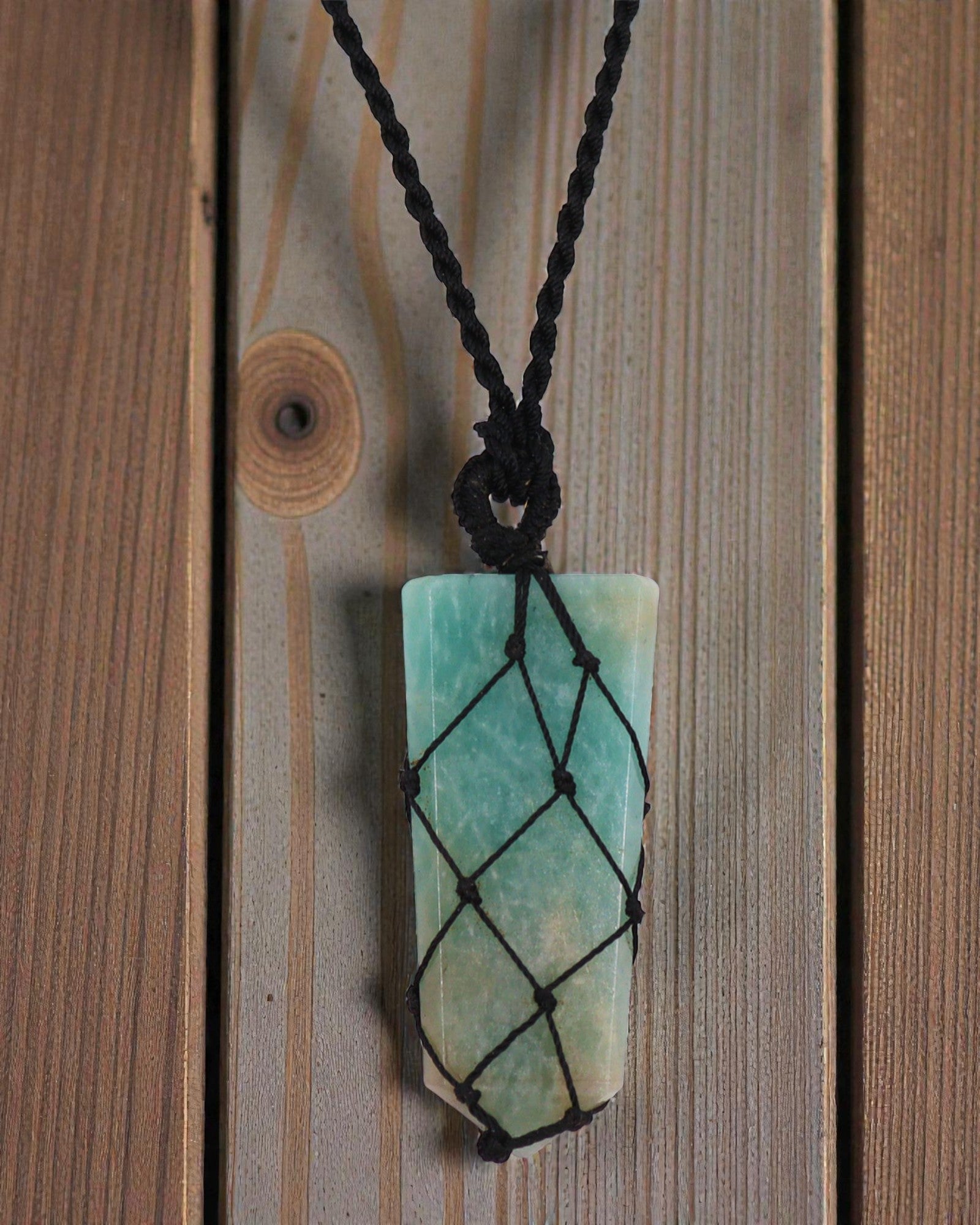Point of Harmony – Macramé Necklace with Amazonite Point