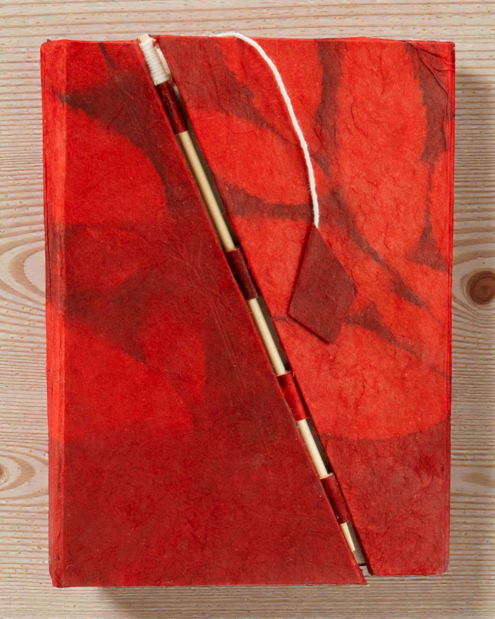 Medium elbow notebook Bold Flowers – Ruby (45 sheets, 15 x 12 cm)