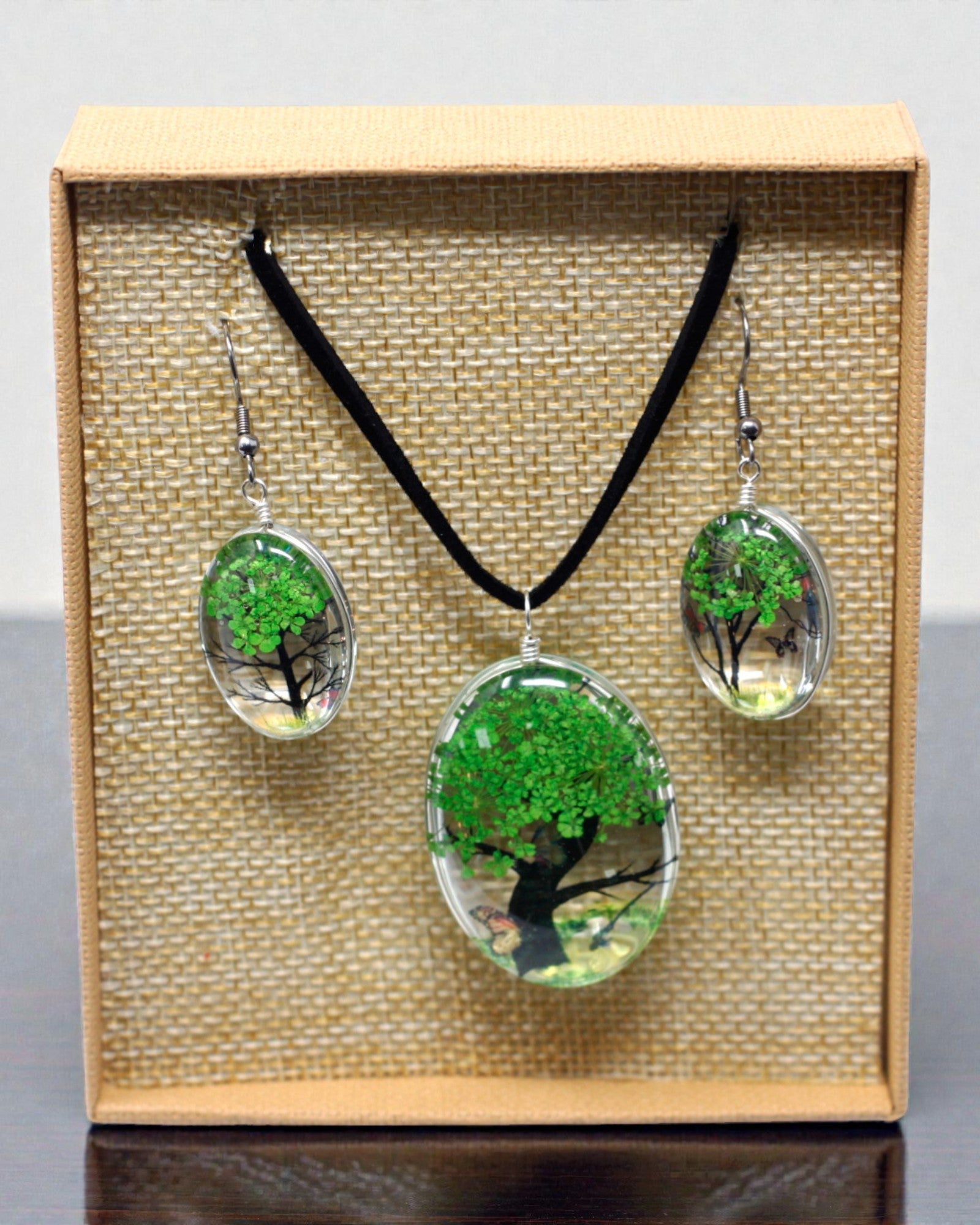 Emerald Forest – Green Jewelry Set with Dried Flowers, Tree of Life