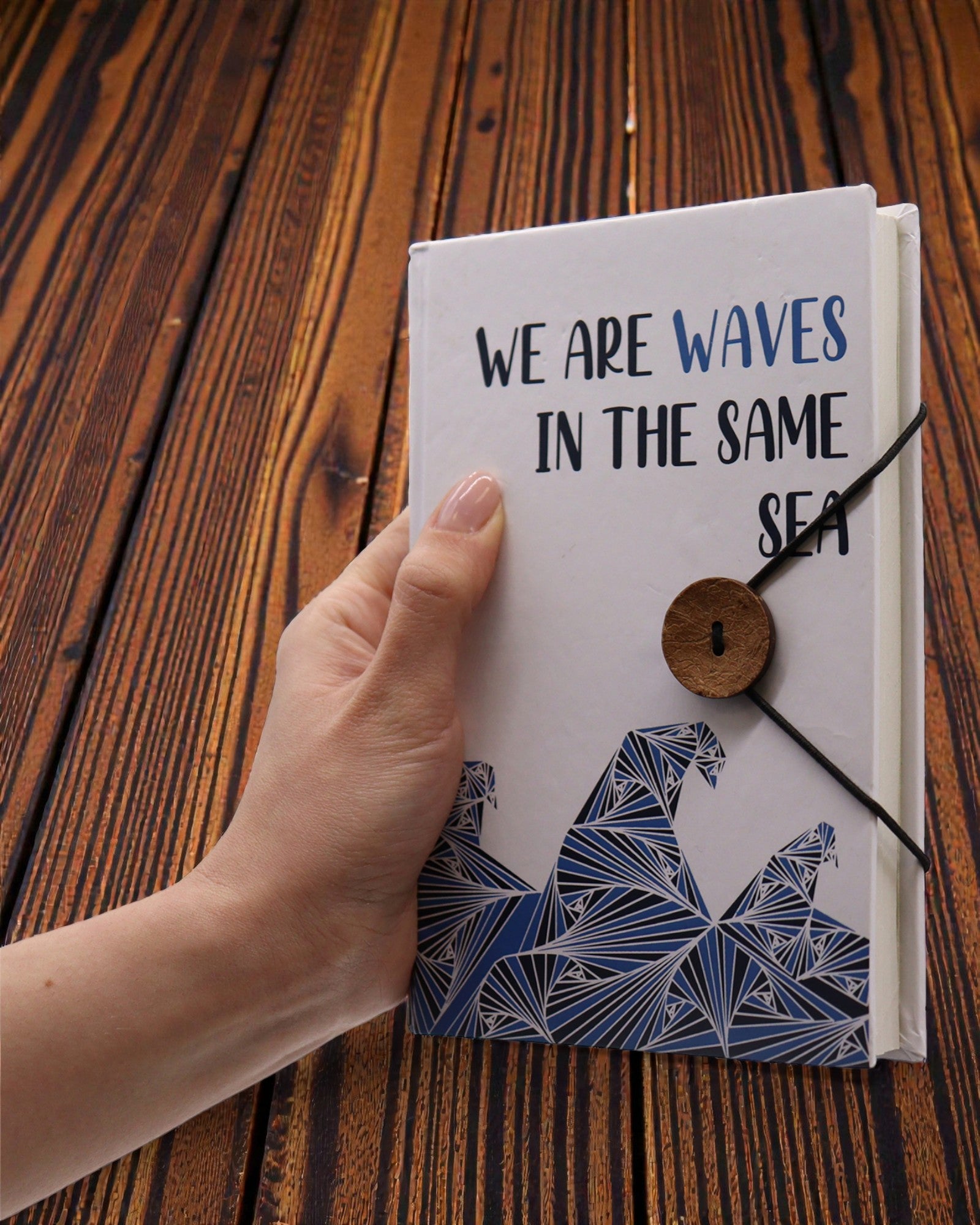 Leaves Together – small notebook with a strap and a coconut button 18 × 12,5 cm, 200 pages