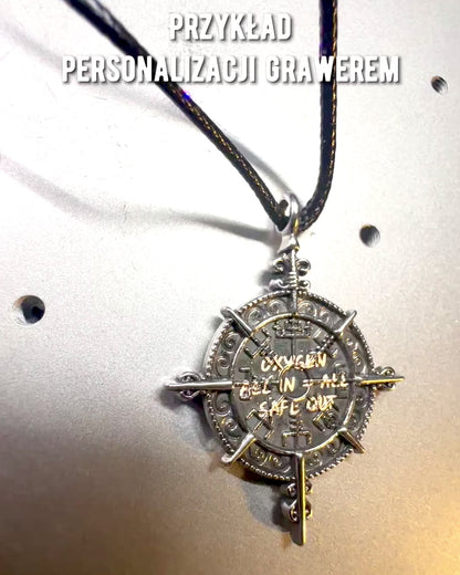Amulet "Wojownik Północy" - Viking Compass, customizable with engraving for a gift, 2 variants available
