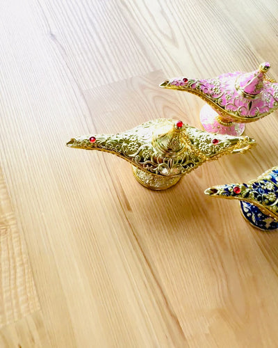 Magic Aladdin Lamp with Engraving Option - Pink Variant, interwoven with gold