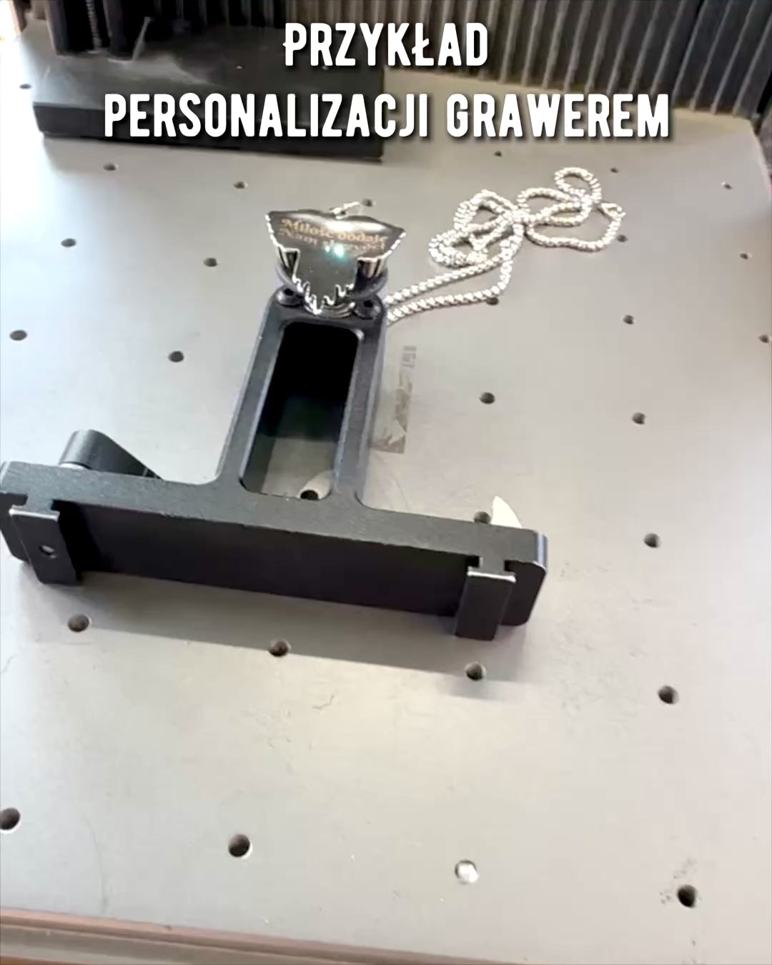 "Heartpiercer Amulet – Dark Wings of Love", personalization option with engraving for a gift.        4o