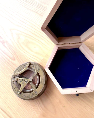 Captain's Compass "Explorer 2" - personalization option with engraving for a gift, 2 color variants to choose from